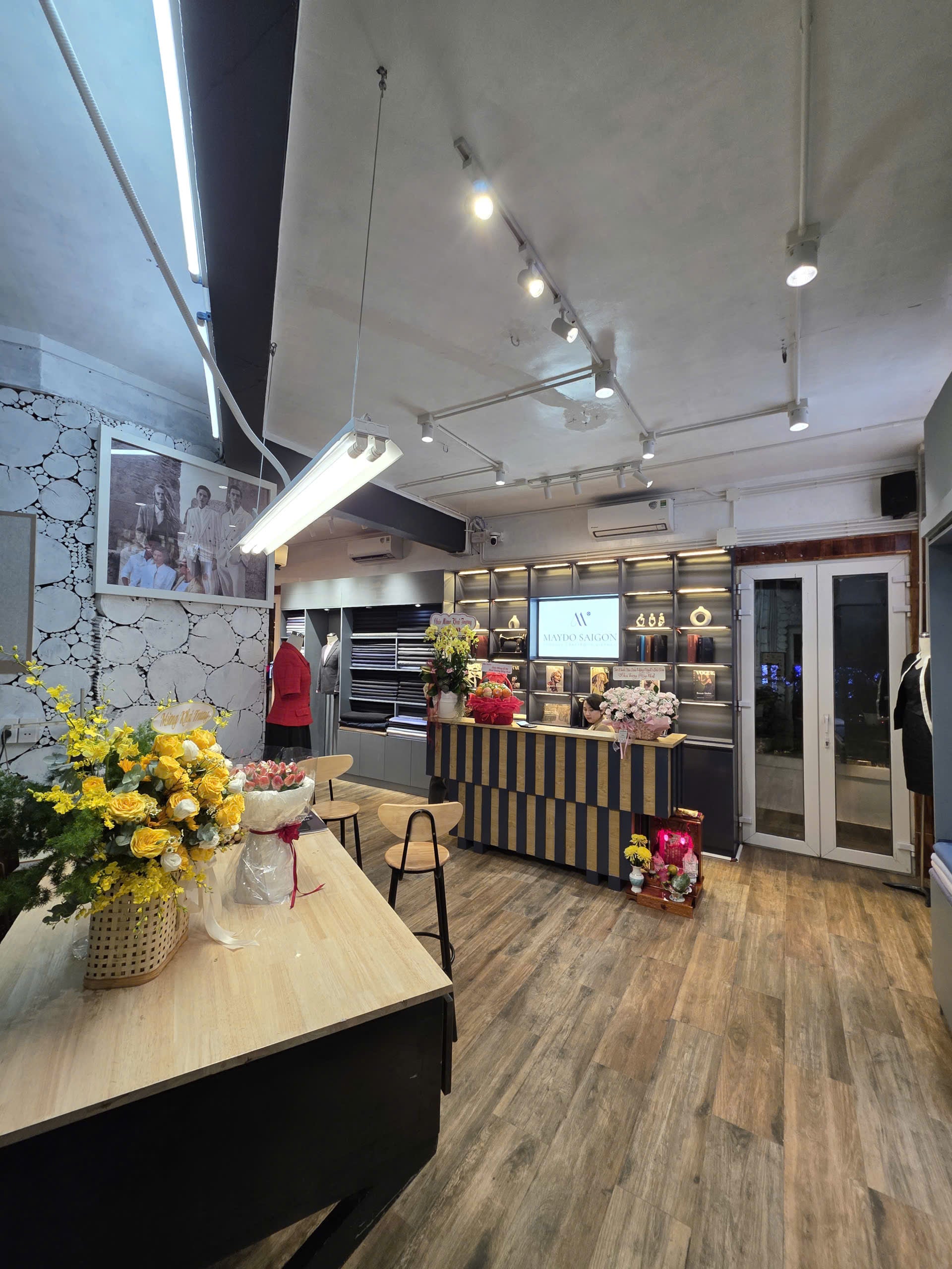 maydo saigon custom tailor in HCM store