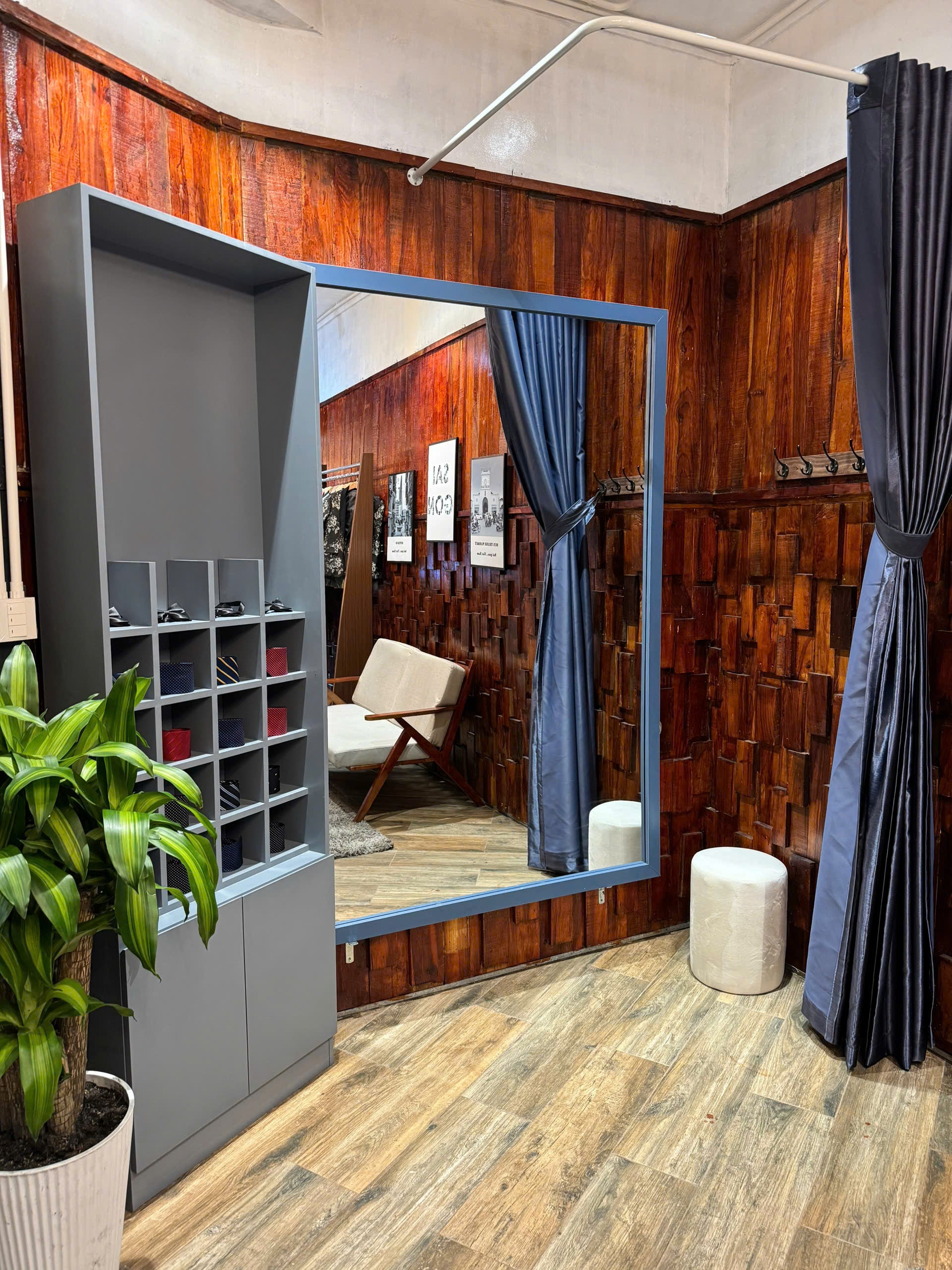 maydo saigon tailor shop in district 1 hcm fitting room