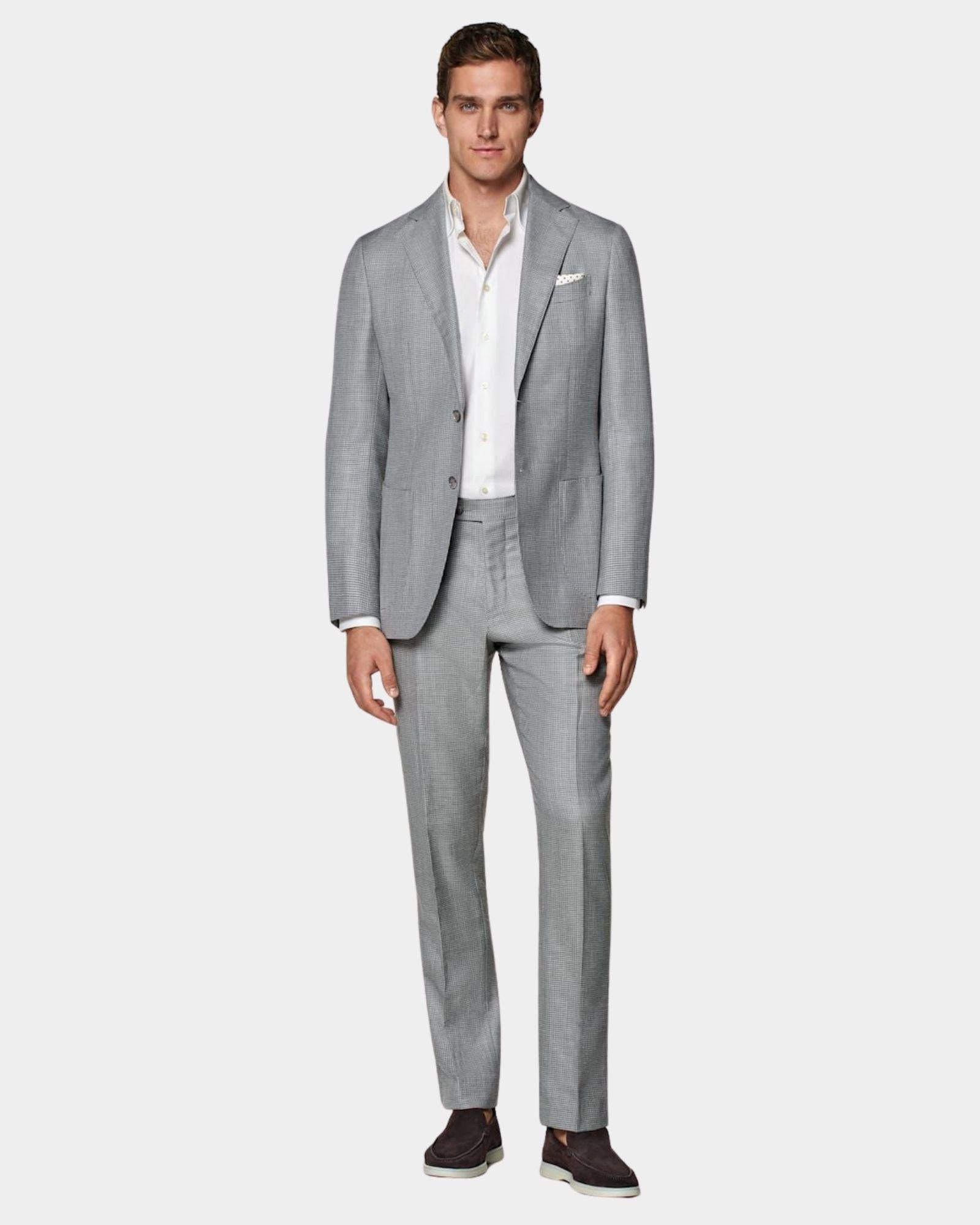 tailor suit in district 1 ho chi minh city light grey linen